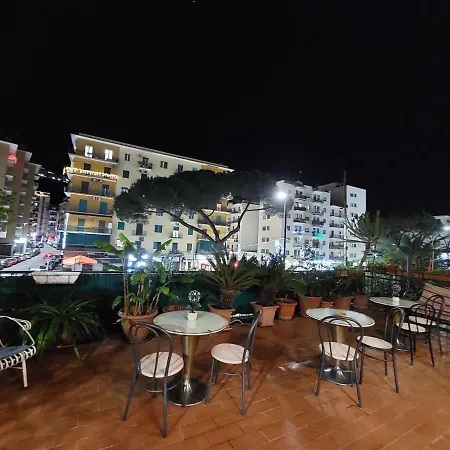 Domus Cesare * ナポリ